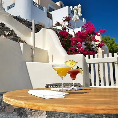 16 Oia * Oia (Santorini)